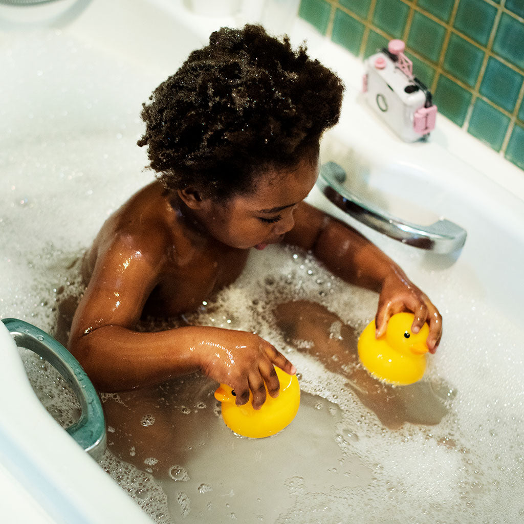 Making Wash Day Easier For Your Curly Kid